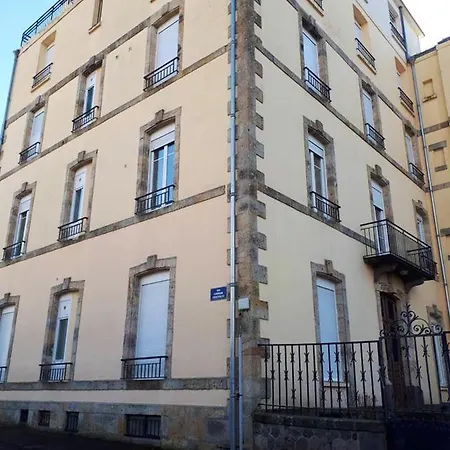 Appartement De 2 Chambres Avec Balcon A La Bourboule A 4 Km Des Pistes شقة