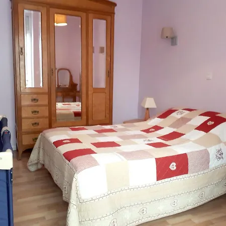 Appartement De 2 Chambres Avec Balcon A La Bourboule A 4 Km Des Pistes