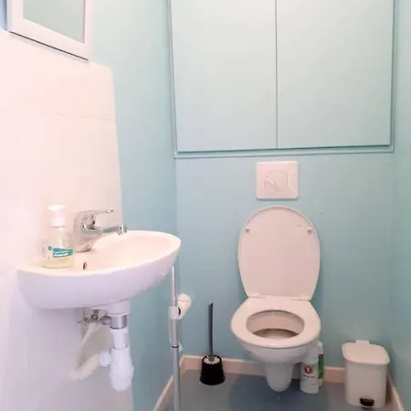 شقة Appartement De 2 Chambres Avec Balcon A La Bourboule A 4 Km Des Pistes *