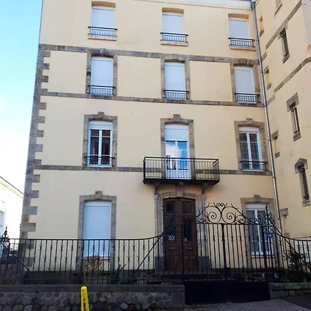 Appartement De 2 Chambres Avec Balcon A La Bourboule A 4 Km Des Pistes شقة